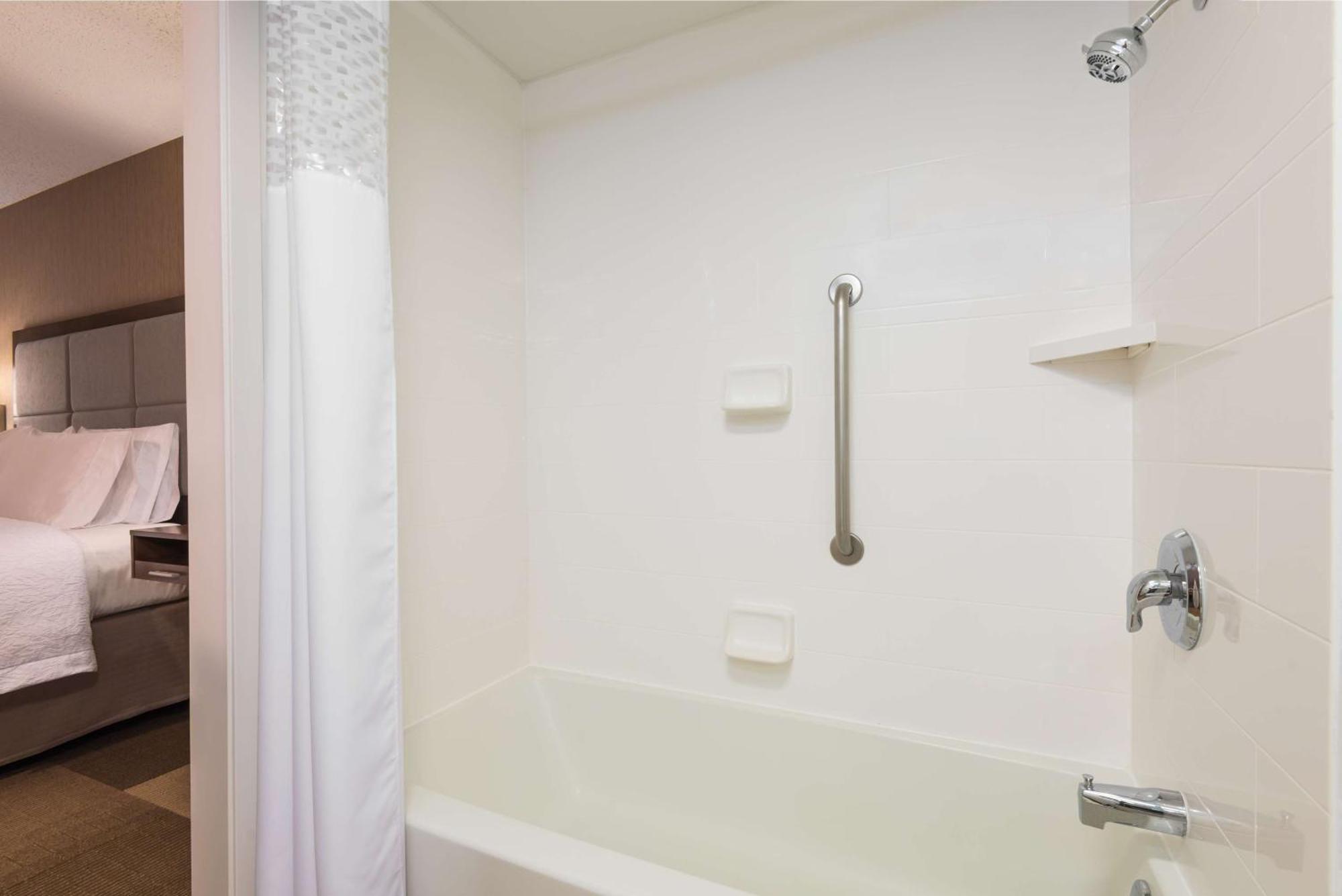Hampton Inn Buffalo-Airport Galleria Mall Cheektowaga Zewnętrze zdjęcie