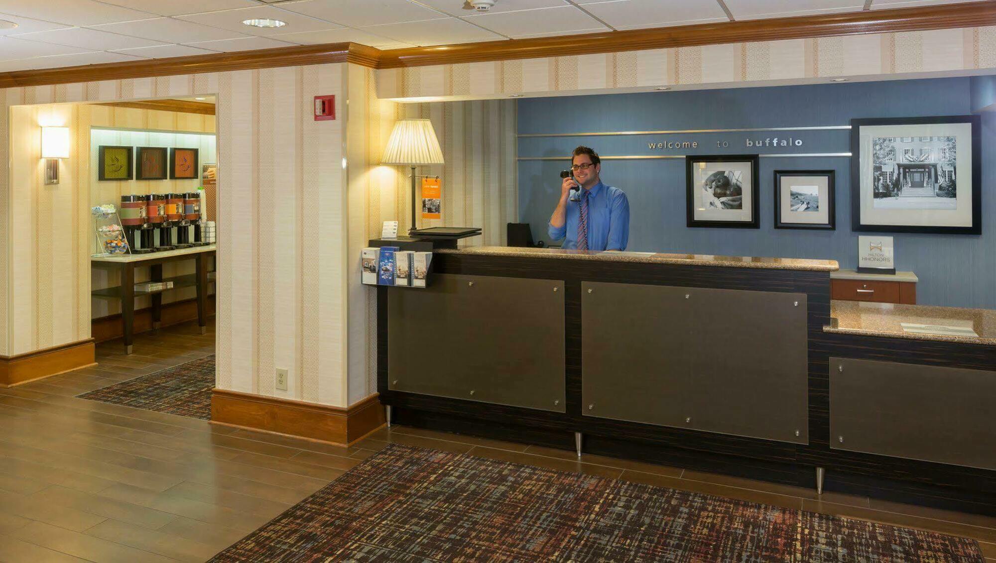 Hampton Inn Buffalo-Airport Galleria Mall Cheektowaga Zewnętrze zdjęcie