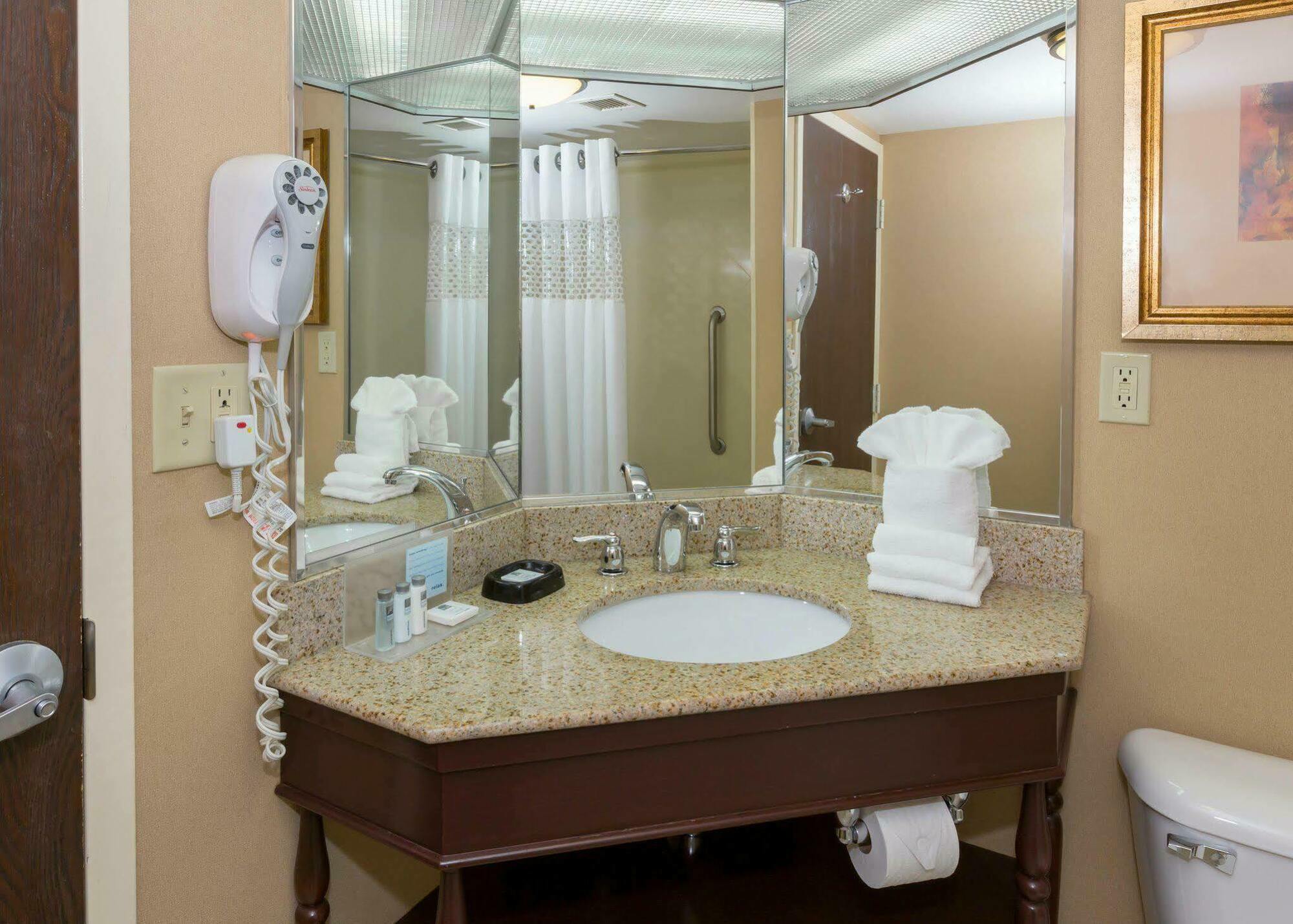 Hampton Inn Buffalo-Airport Galleria Mall Cheektowaga Zewnętrze zdjęcie